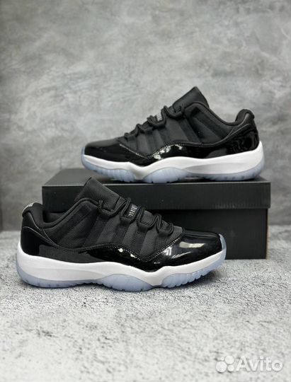 Nike air jordan 11 low space jam