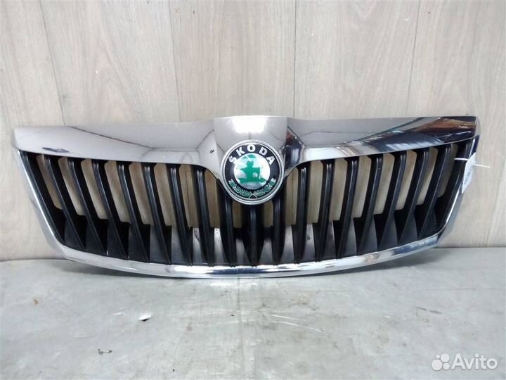 Решетка радиатора от Skoda Octavia (A5 1Z) 2004