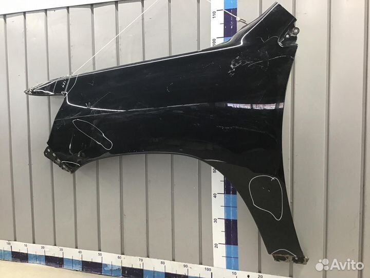 Крыло переднее левое Toyota Land Cruiser (200) 200