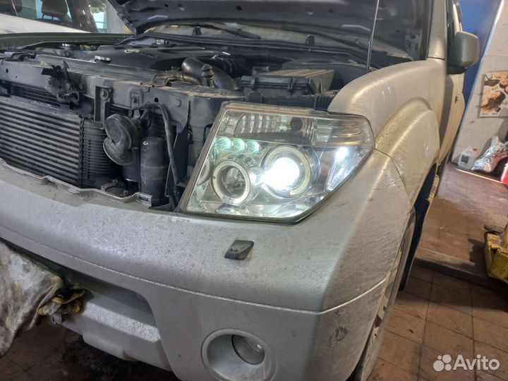 Фары на Ниссан Пайфандер