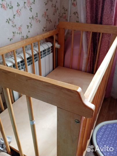 Детская кроватка