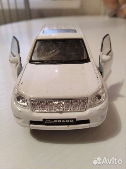 Toyota Land cruiser prado модель авто 1:43