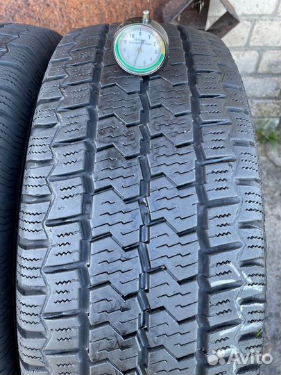 Continental VancoFourSeason 2 235/65 R16C