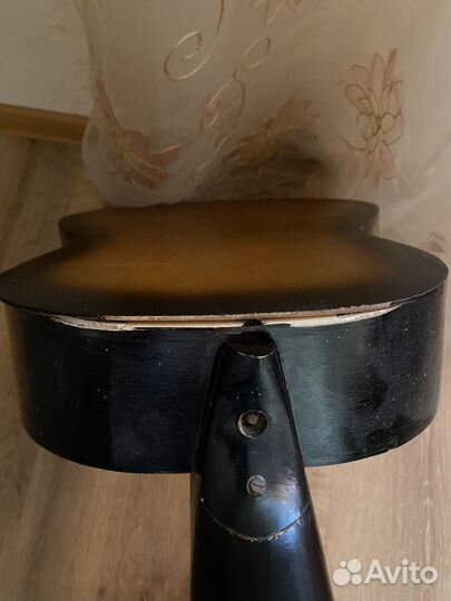 Классическая гитара шестиструнная