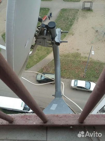 Комплект триколор на 2 тв + стеклянная полка