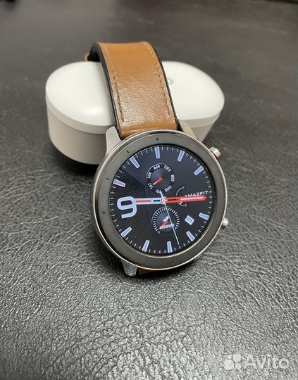 Продам Smart часы Amazfit GTR Aluminium