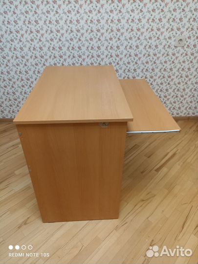 Детский письменный стол бу