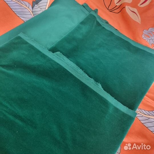Ткань бархат СССР зеленый, отрез 3,3м