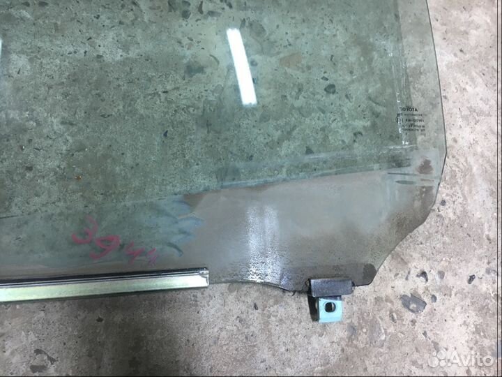 Стекло переднее левое для Toyota Yaris 2005-2011