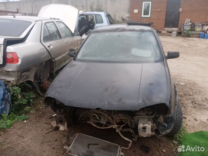 Полка багажника Volkswagen Golf 4 хэтчбек