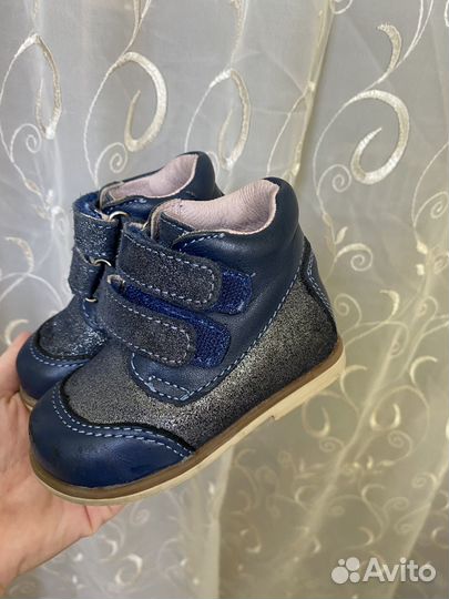 Ботинки на девочку