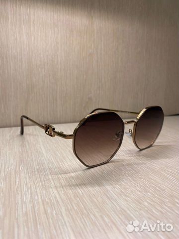 Солнцезащитные очки женские valentino