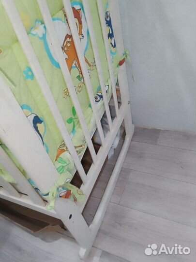 Детская кроватка