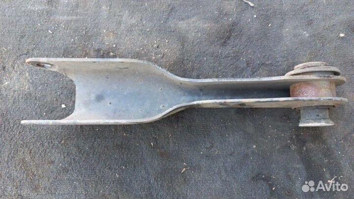 Рычаг подвески задний левый Land Rover Range Rover