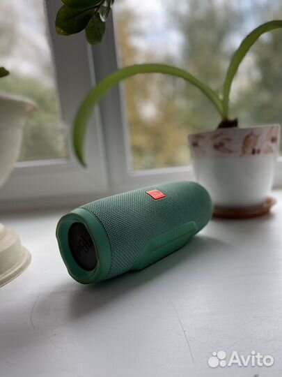 Колонка jbl charge 3