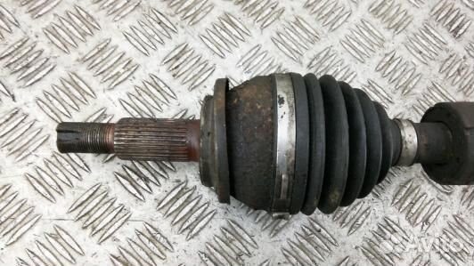 Привод передний правый toyota avensis T27 (83T13N1