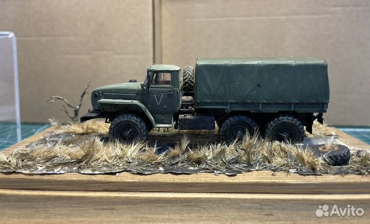 Модель диорама урал-4320 сво 1/72