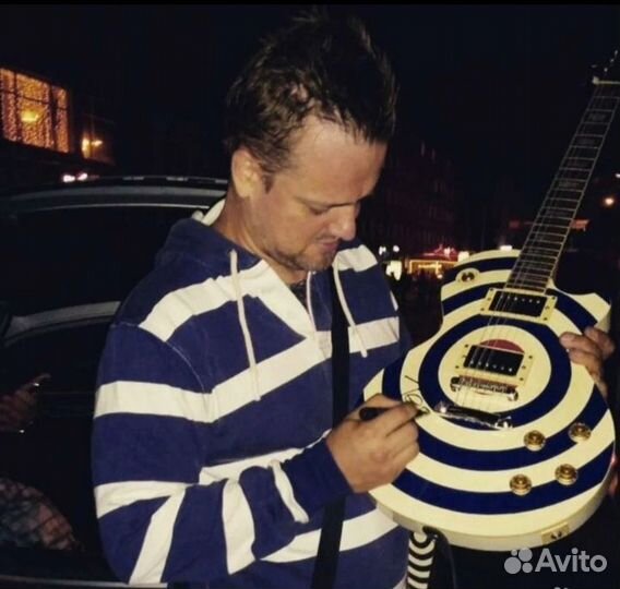 Электрогитара