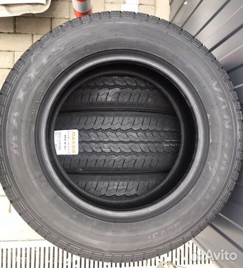 Maxxis Vansmart MCV3+ 215/65 R16C 109T