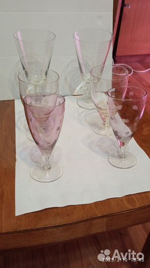 Рюмки, бокалы из цветного стекла