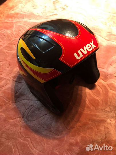 Шлем горнолыжный детский Uvex