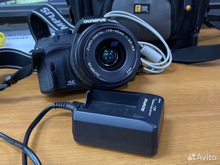 Зеркальный фотоаппарат olympus e-420