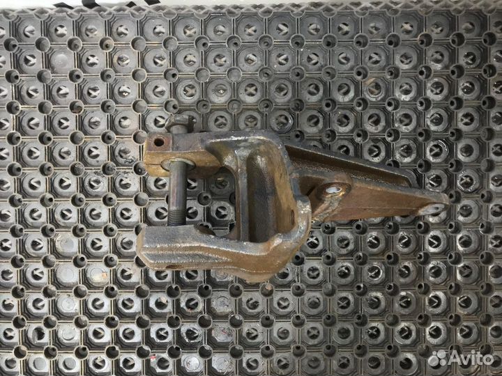 Кронштейн рессоры передней Man L2000