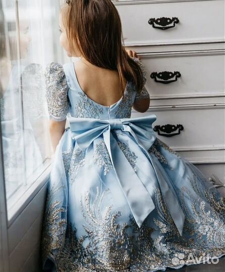 Вечернее платьедля девочки 104р