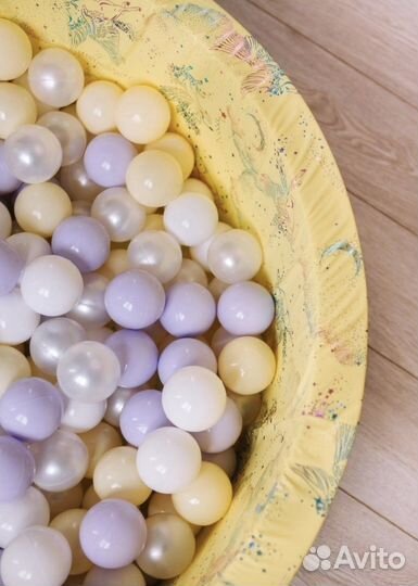 Сухой бассейн с шариками