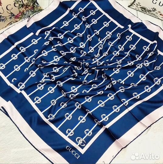 90х90см Gucci новый шёлковый синий платок