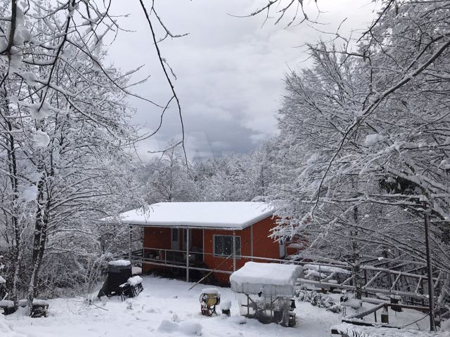 Дом 40 м² на участке 1 сот.