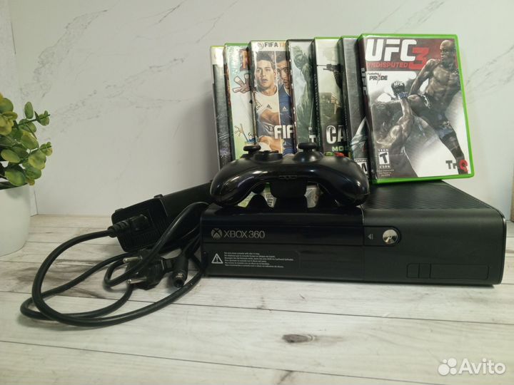 Xbox 360 E прошитый l3.0 и геймпад