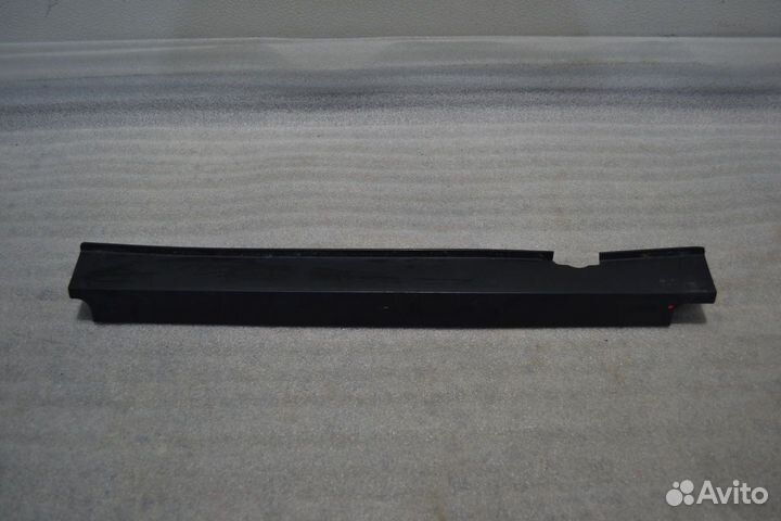 Воздуховод радиатора нижний Renault Duster