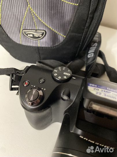 Зеркальный фотоаппарат samsung