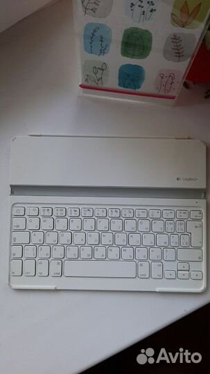 Клавиатура Logitech для iPad
