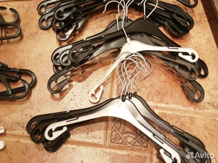 Вешалки плечики