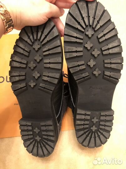 Ботинки женские Pertini 40р новые