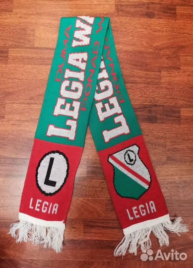 Футбольный шарф: Легия Варшава и Барселона