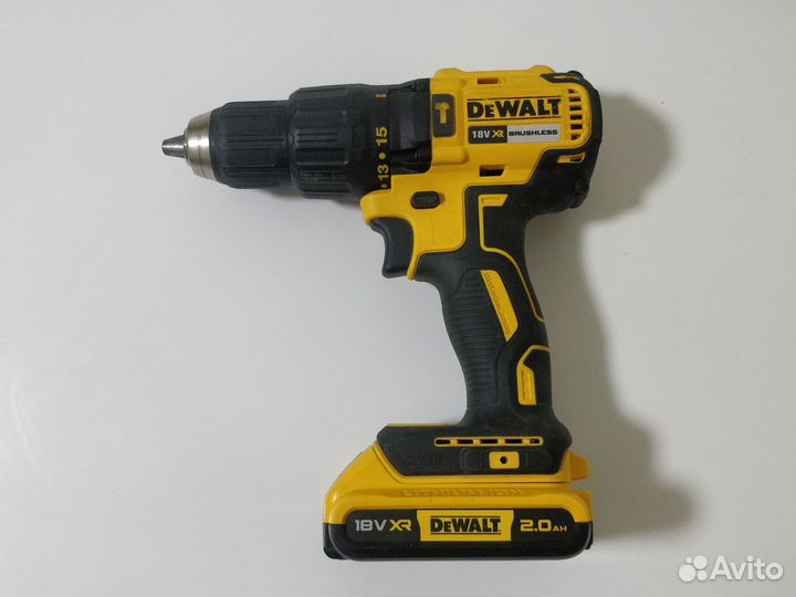 Шуруповерт DeWalt DCD778D2T, набор сверл и насадок