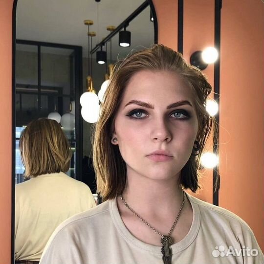 Парикмахер стилист total Blond