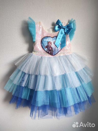Платье на девочку праздничное 104 см