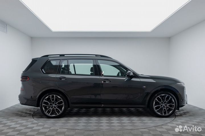 BMW X7 3.0 AT, 2024, 10 км