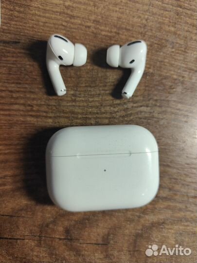 AirPods Pro оригинал 100 проц(новые наушники)