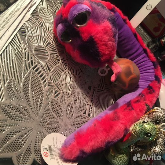 Змей и яйцо с змеями