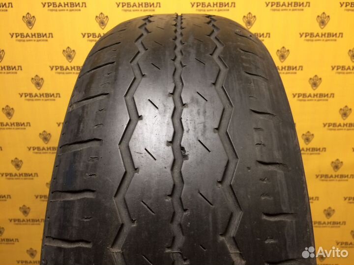 Hankook Radial RA08 215/65 R17 104T