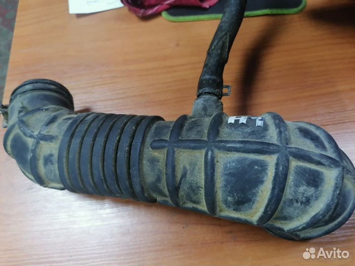 Патрубок воздушного фильтра Hyundai Starex H1