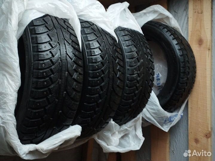 Westlake SW606 225/55 R17