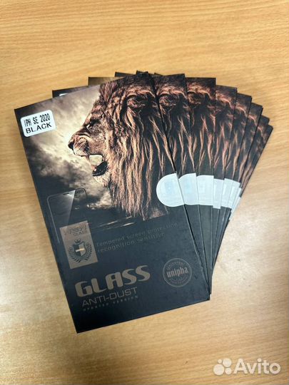 Защитное стекло