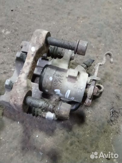 Супорт шкода октавия (А5-1Z) 2004-2013. 1к0615424м