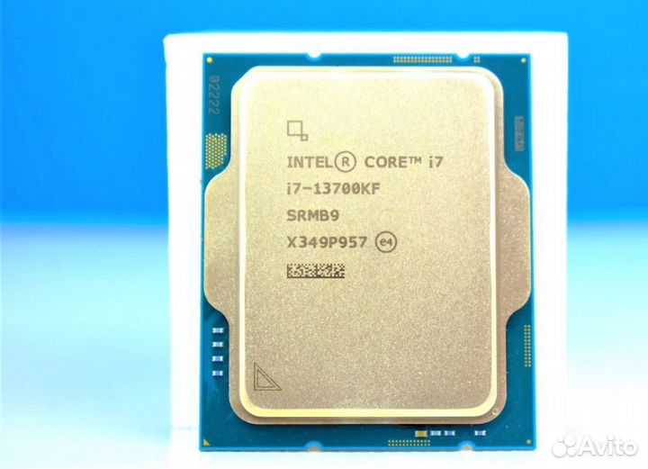 13700KF